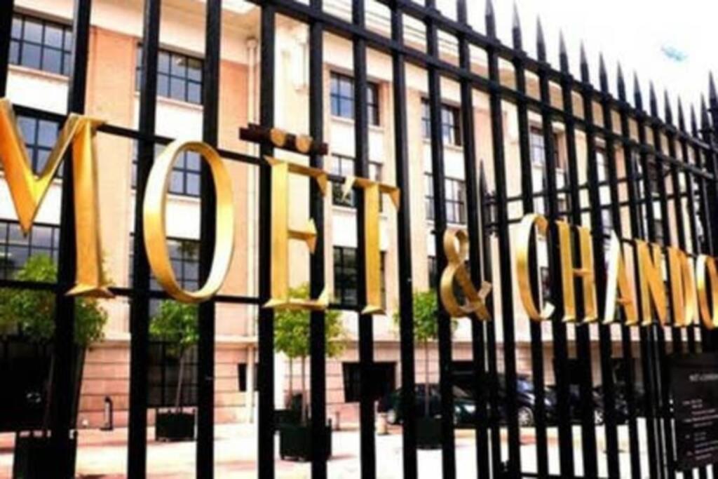 Suite Premium Le Figaro 2 Epernay Ngoại thất bức ảnh