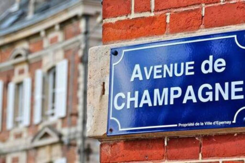 Suite Premium Le Figaro 2 Epernay Ngoại thất bức ảnh