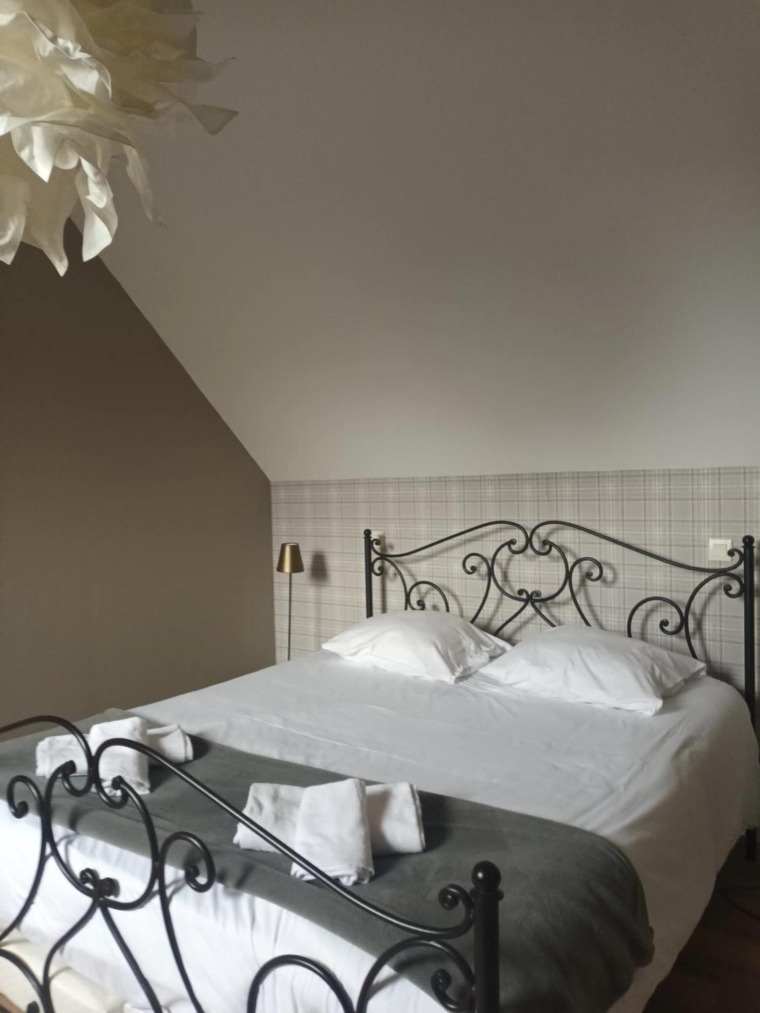 Suite Premium Le Figaro 2 Epernay Ngoại thất bức ảnh